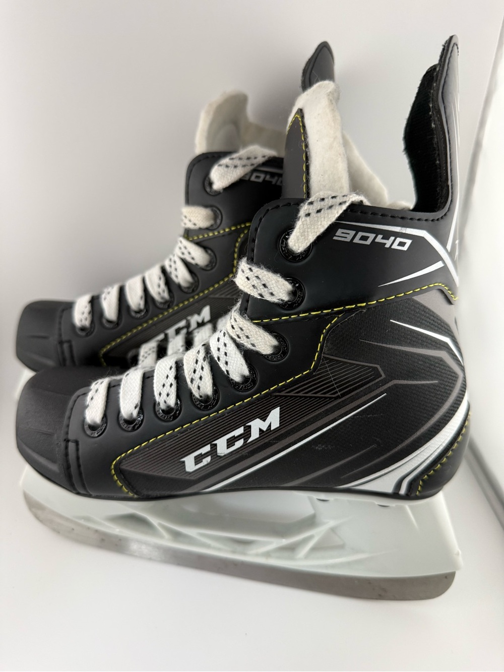 CCM Kids' Black and White Hockey Skates - 9040 Very good condition